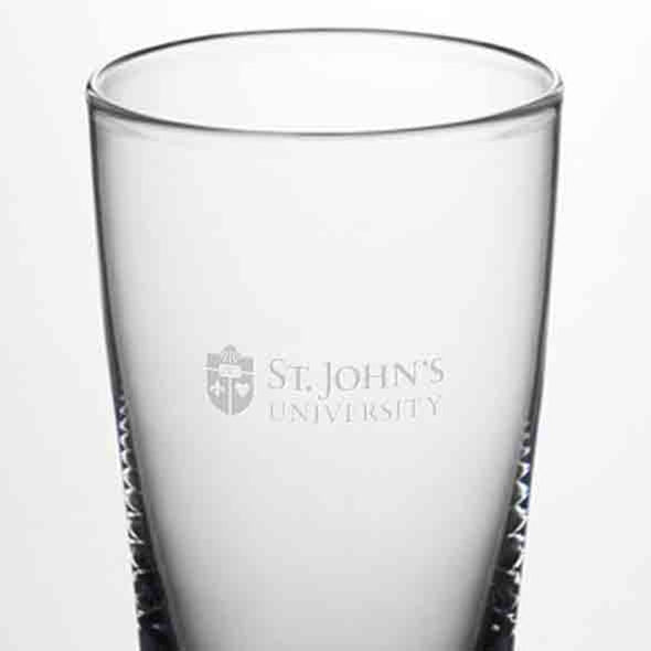 St. John&#39;s Ascutney Pint Glass by Simon Pearce Shot #2