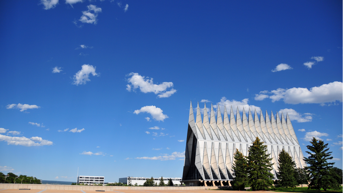 Timeless USAFA Graduation Gifts: Celebrate The Class of 2025 with Elegance and Style