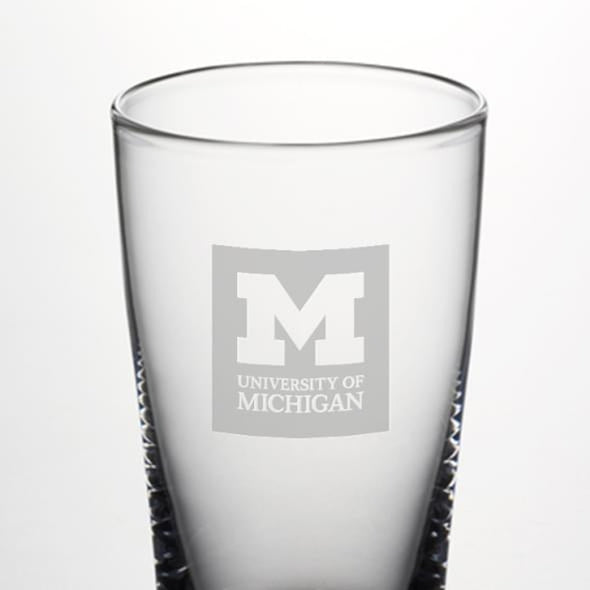 Michigan Ascutney Pint Glass by Simon Pearce Shot #2