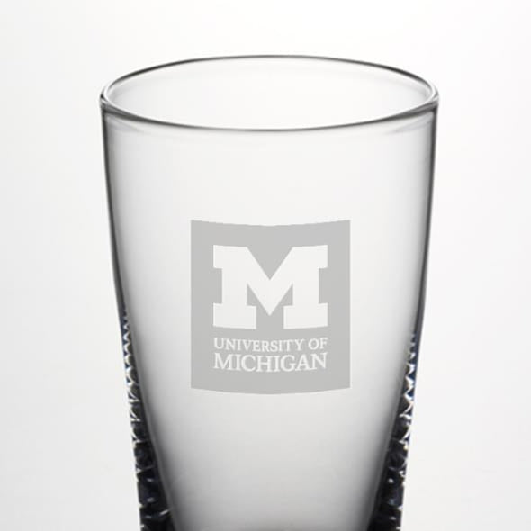 Michigan Ascutney Pint Glasses by Simon Pearce Shot #2