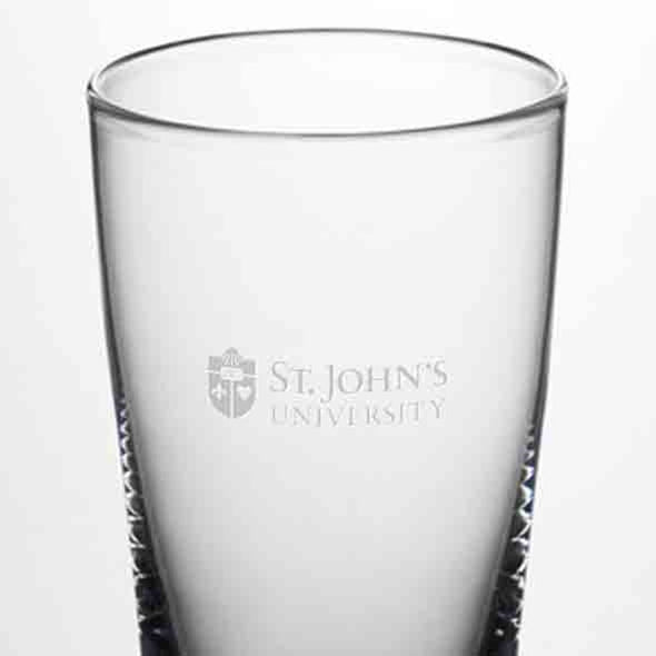 St. John's Ascutney Pint Glass by Simon Pearce Shot #2