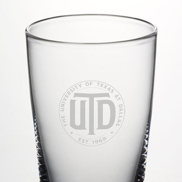 UT Dallas Ascutney Pint Glass by Simon Pearce Shot #2